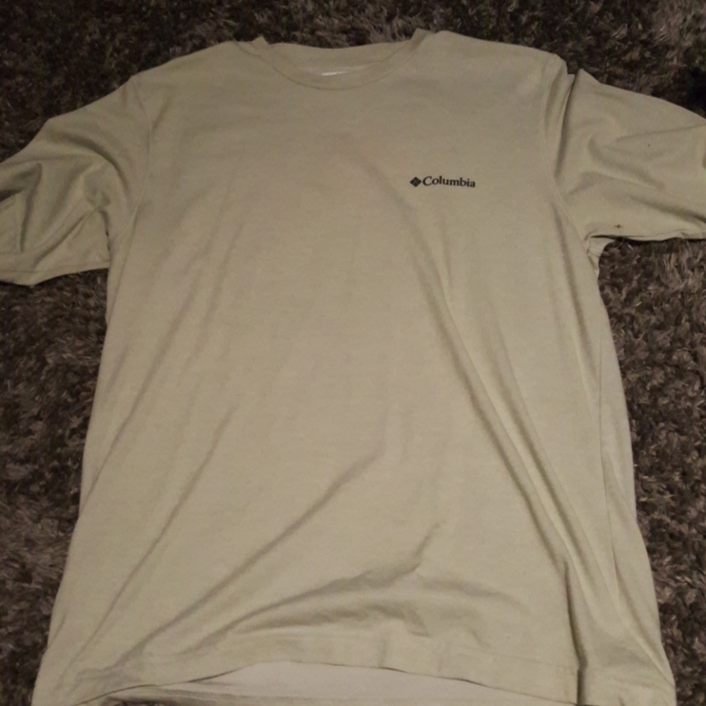 Plain Columbia t-shirt